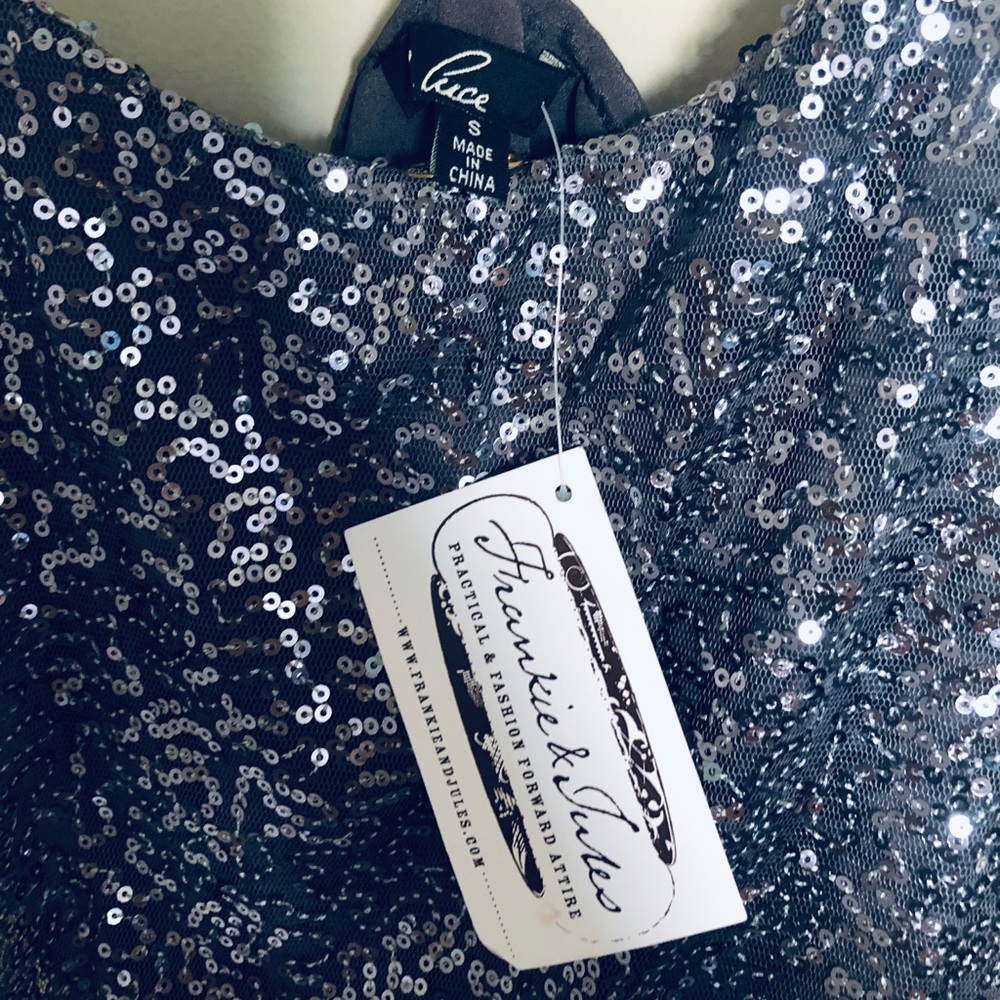 ✨NWT STUNNING GREY SEQUIN DRESS✨ - Picture 5 of 6